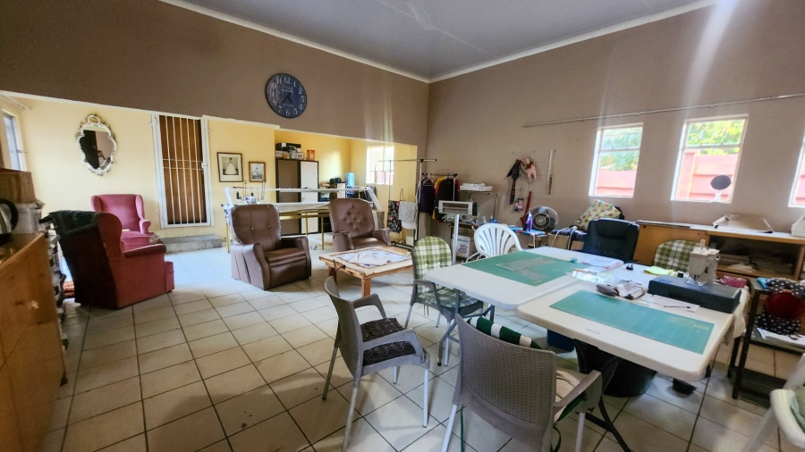 4 Bedroom Property for Sale in Wilkoppies North West